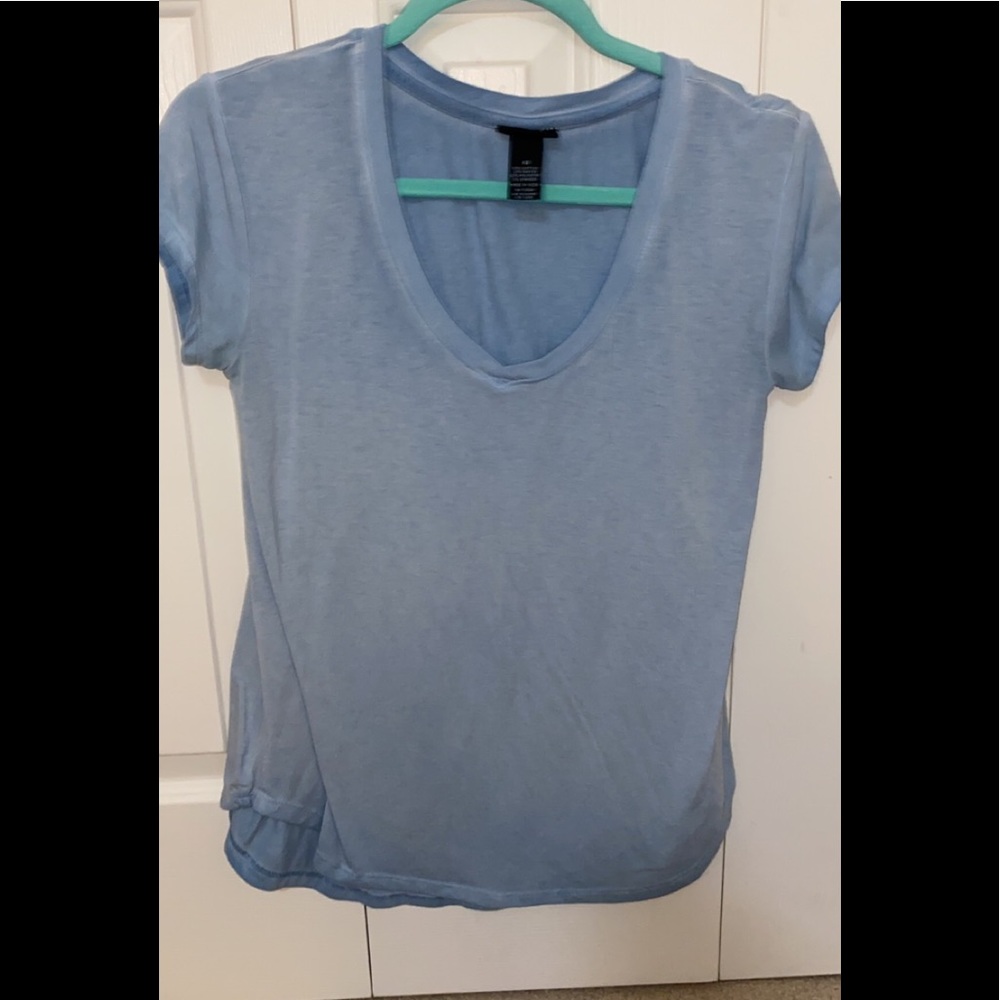 v neck t-shirt